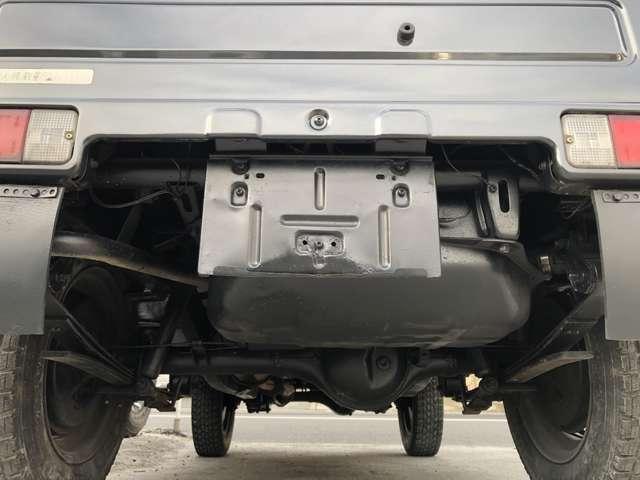 ジムニー HC バン 4WD ターボ 5MT(15枚目)