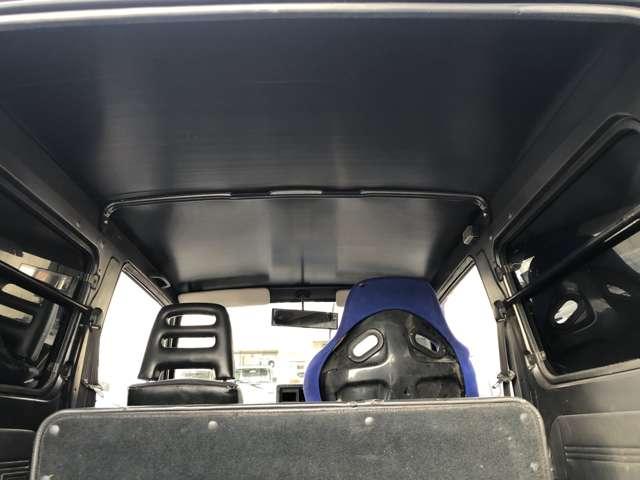 ジムニー HC バン 4WD ターボ 5MT(30枚目)