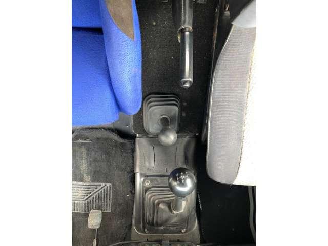 ジムニー HC バン 4WD ターボ 5MT(34枚目)
