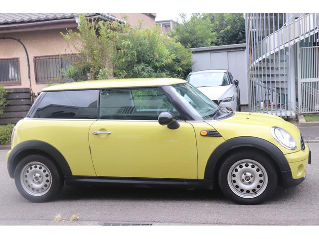 ＭＩＮＩ ワン　パワーウインドウ　エアコン　サイドエアバッグ　運転席エアバッグ　ＡＢＳ　パワーステアリング　助手席エアバック（7枚目）