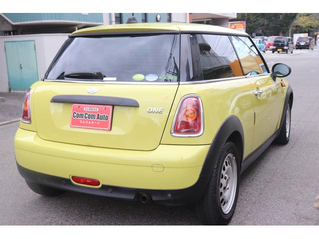 ＭＩＮＩ ワン　パワーウインドウ　エアコン　サイドエアバッグ　運転席エアバッグ　ＡＢＳ　パワーステアリング　助手席エアバック（11枚目）