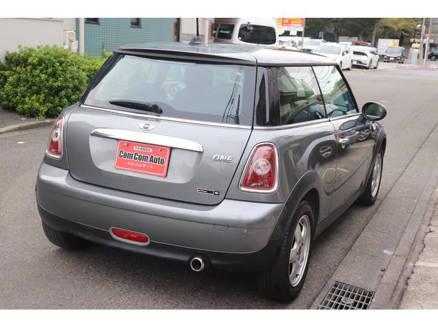 ＭＩＮＩ クーパー　オートエアコン　ＡＢＳ　パワーステアリング　パワーウィンドウ　運転席エアバッグ　カーテンエアバッグ　ダブルエアバッグ（11枚目）