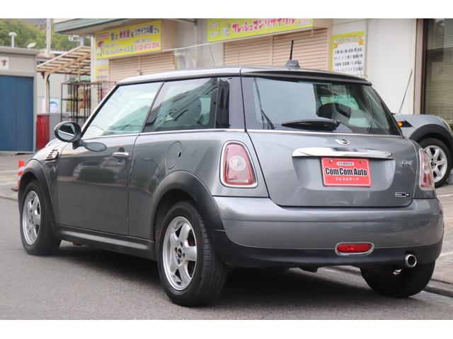 ＭＩＮＩ クーパー　オートエアコン　ＡＢＳ　パワーステアリング　パワーウィンドウ　運転席エアバッグ　カーテンエアバッグ　ダブルエアバッグ（14枚目）
