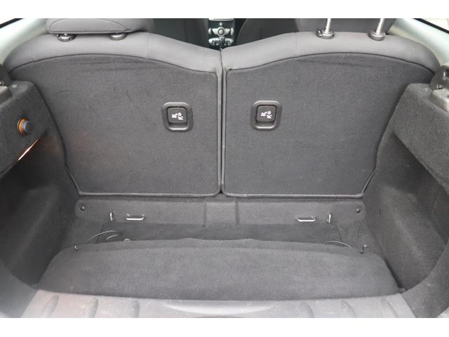 ＭＩＮＩ クーパー　オートエアコン　ＡＢＳ　パワーステアリング　パワーウィンドウ　運転席エアバッグ　カーテンエアバッグ　ダブルエアバッグ（16枚目）