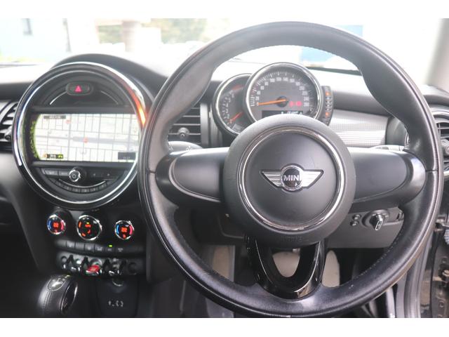 ＭＩＮＩ クーパー　運転席エアバッグ　カーテンエアバッグ　ＰＷ　ＡＢＳ　エアコン　パワーステアリング　運転席助手席エアバック（27枚目）