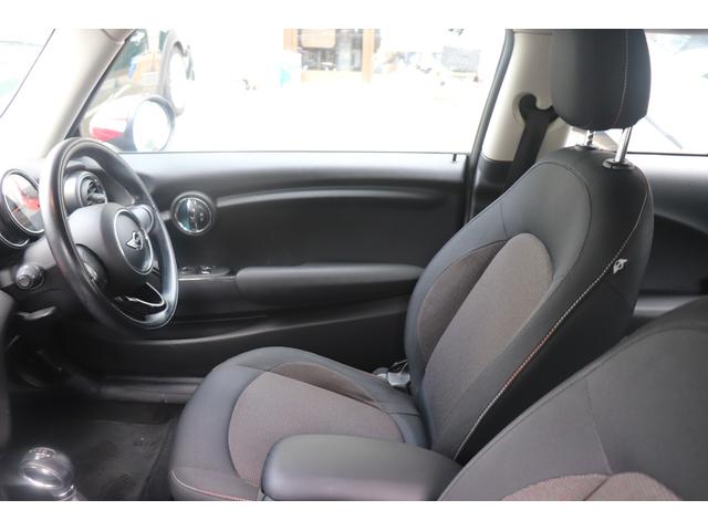 ＭＩＮＩ クーパー　運転席エアバッグ　カーテンエアバッグ　ＰＷ　ＡＢＳ　エアコン　パワーステアリング　運転席助手席エアバック（35枚目）