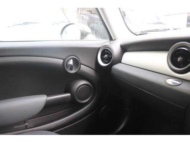 MINI クーパー クラブマン Wエアバック カーテンエアバッグ AAC 運転席エアバッグ パワステ パワーウィンドウ ABS(20枚目)