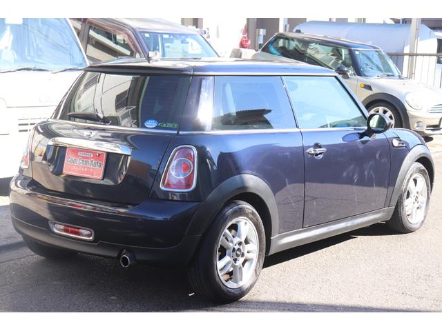 ＭＩＮＩ ワン　パワーウインドウ　エアコン　サイドエアバッグ　運転席エアバッグ　ＡＢＳ　パワーステアリング　助手席エアバック（3枚目）