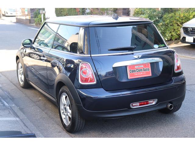 ＭＩＮＩ ワン　パワーウインドウ　エアコン　サイドエアバッグ　運転席エアバッグ　ＡＢＳ　パワーステアリング　助手席エアバック（8枚目）