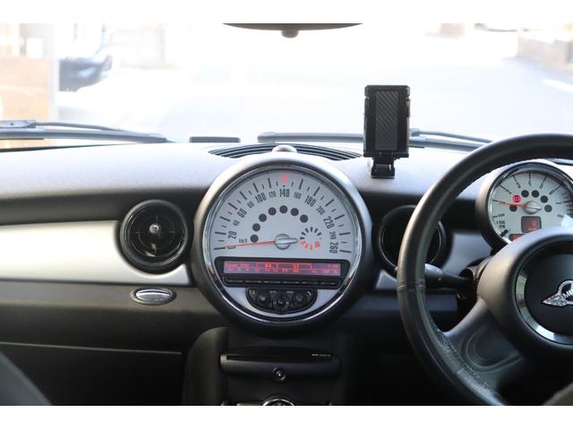 ＭＩＮＩ ワン　パワーウインドウ　エアコン　サイドエアバッグ　運転席エアバッグ　ＡＢＳ　パワーステアリング　助手席エアバック（18枚目）