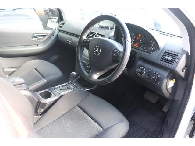 Ａクラス Ａ１８０　ＡＢＳ　エアコン　オートクルーズコントロール　パワーステアリング（16枚目）