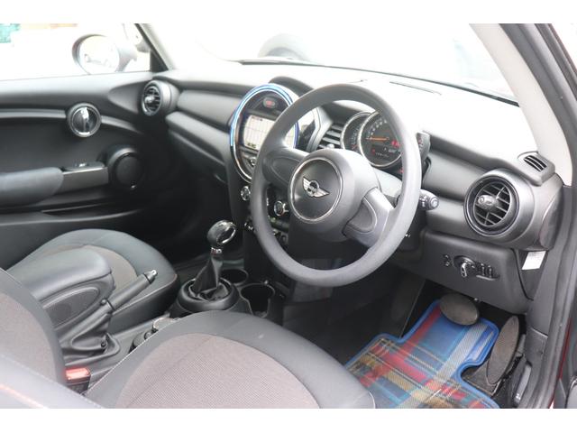 ＭＩＮＩ ワン　パワステ　パワーウインド　サイドエアバッグ　マニュアルエアコン　Ｂｌｕｅｔｏｏｔｈ接続　助手席エアバッグ　ＡＢＳ　オートクルーズコントロール　運転席エアバッグ（20枚目）