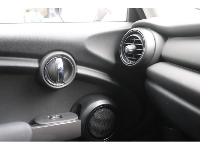 ＭＩＮＩ ワン　パワステ　パワーウインド　サイドエアバッグ　マニュアルエアコン　Ｂｌｕｅｔｏｏｔｈ接続　助手席エアバッグ　ＡＢＳ　オートクルーズコントロール　運転席エアバッグ（23枚目）