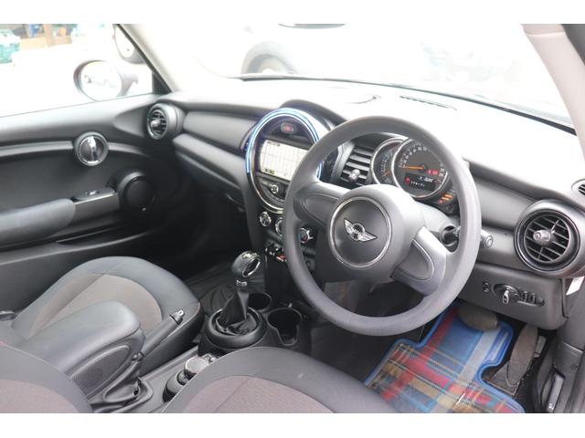 ＭＩＮＩ ワン　パワステ　パワーウインド　サイドエアバッグ　マニュアルエアコン　Ｂｌｕｅｔｏｏｔｈ接続　助手席エアバッグ　ＡＢＳ　オートクルーズコントロール　運転席エアバッグ（30枚目）