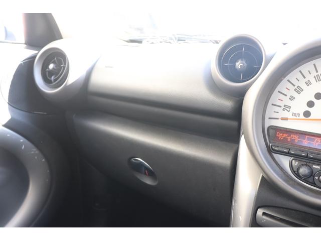 ＭＩＮＩ クーパー　クロスオーバー　パワーウィンドウ　ＷエアＢ　エアバック　パワステ　エアコン　ＡＢＳ　サイドエアバック（9枚目）