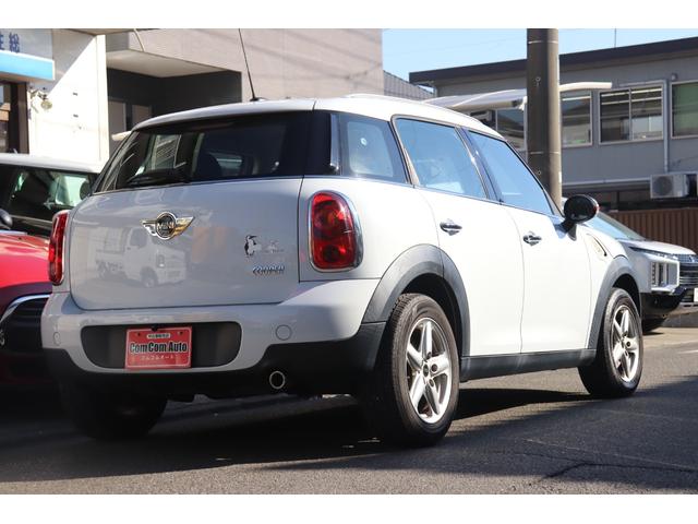 ＭＩＮＩ クーパー　クロスオーバー　パワーウィンドウ　ＷエアＢ　エアバック　パワステ　エアコン　ＡＢＳ　サイドエアバック（27枚目）
