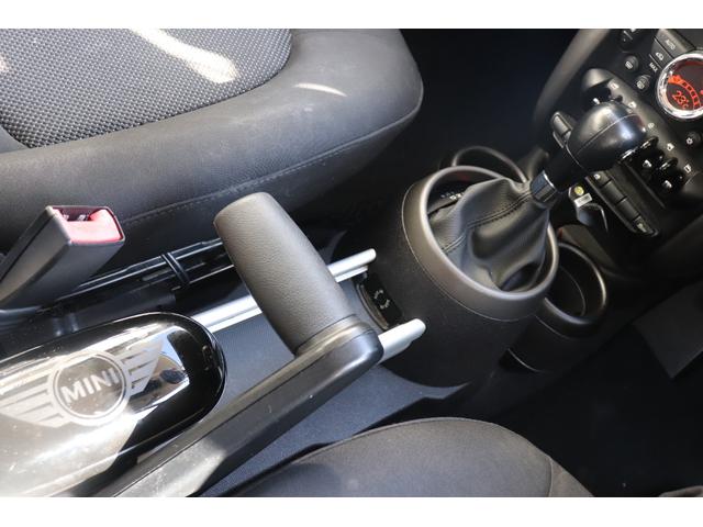 ＭＩＮＩ クーパー　クロスオーバー　パワーウィンドウ　ＷエアＢ　エアバック　パワステ　エアコン　ＡＢＳ　サイドエアバック（35枚目）