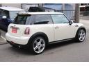 ＭＩＮＩ ワン　運転席エアバッグ　Ｗエアバック　サイドエアバッグ　盗難防止装置　ＰＳ　パワーウィンドウ　ＡＢＳ　ＡＵＴＯエアコン（5枚目）