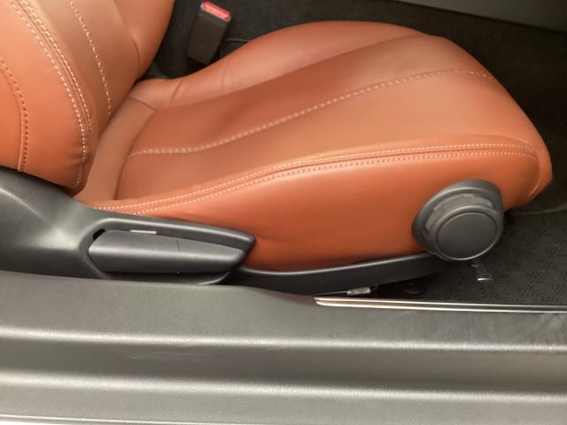 ロードスターＲＦ ２．０　ＶＳ　テラコッタ　セレクション　ＥＴＣ　バックカメラ　シートヒーター　オートマ　ＢＯＳＥ　ワンオーナー　キーレス　ＢＴ　オートエアコン　アイドリングストップ　横滑り防止装置　フルセグ　ＤＶＤ　スマートキー　バックカメラ　オートライト（8枚目）