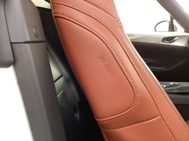 ロードスターＲＦ ２．０　ＶＳ　テラコッタ　セレクション　ＥＴＣ　バックカメラ　シートヒーター　オートマ　ＢＯＳＥ　ワンオーナー　キーレス　ＢＴ　オートエアコン　アイドリングストップ　横滑り防止装置　フルセグ　ＤＶＤ　スマートキー　バックカメラ　オートライト（11枚目）