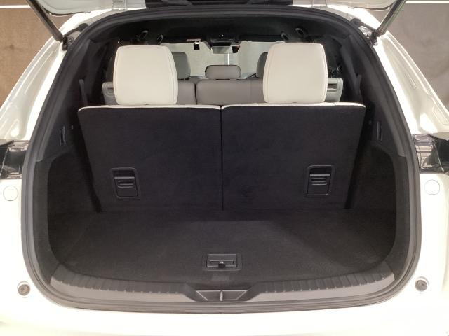 CX-8 2.2 XD Lパッケージ ディーゼルターボ 4WD 7人乗り ワンオーナー ETC2.0 360モニター パワーリアゲート オートリアゲート 定期点検記録簿 DVD再生機能 レーンキープ 本革シート Bluetooth接続 クリアランスソナー ヒーター(12枚目)