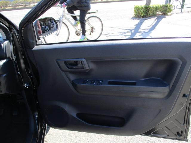 ミライース Ｌ　黒色　オートライト　キーレスキー　横滑り防止　アイドリングＳＴＯＰ　スペアーキー　オートマチック車　パワステ　パワーウィンド　四人乗り（17枚目）