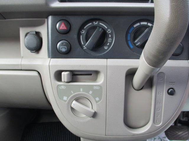 ＮＶ１００クリッパーバン ＤＸ　ＧＬパッケージ　オートマチック車　パワーウィンドウ　パワーステアリング　ＥＴＣ　キーレスキー　ハイルーフ　軽バン軽箱バン　軽貨物　軽車中泊（6枚目）