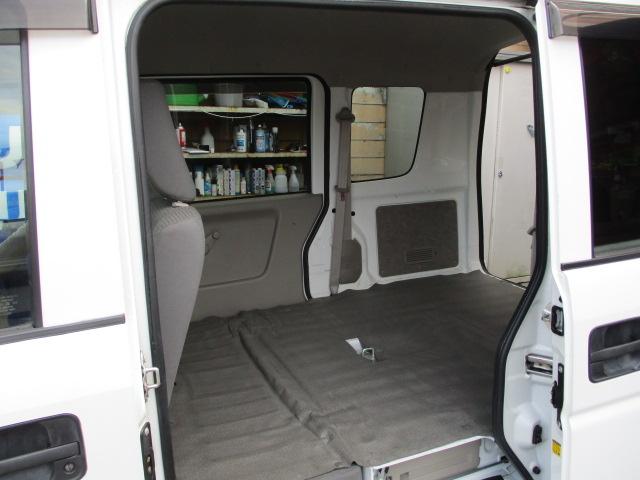 ＮＶ１００クリッパーバン ＤＸ　ＧＬパッケージ　オートマチック車　パワーウィンドウ　パワーステアリング　ＥＴＣ　キーレスキー　ハイルーフ　軽バン軽箱バン　軽貨物　軽車中泊（21枚目）