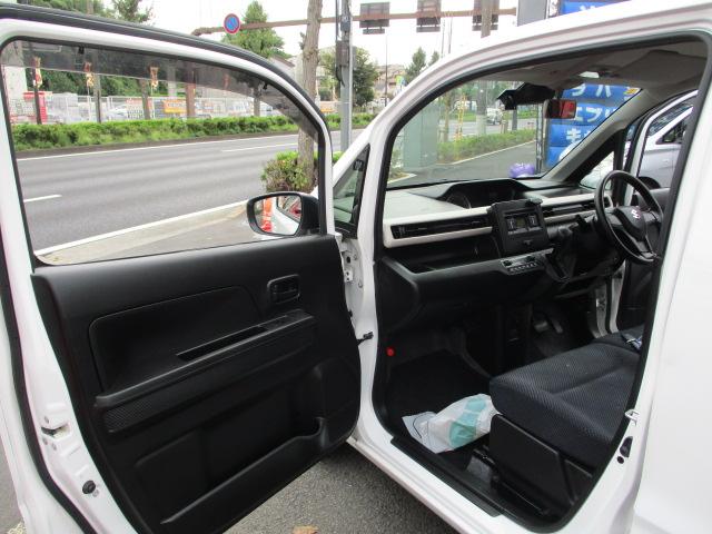 ワゴンR  セフティーパッケージ プッシュスタート 運転席シートヒーター アイドリングストップ オートライト オートエアコン(23枚目)