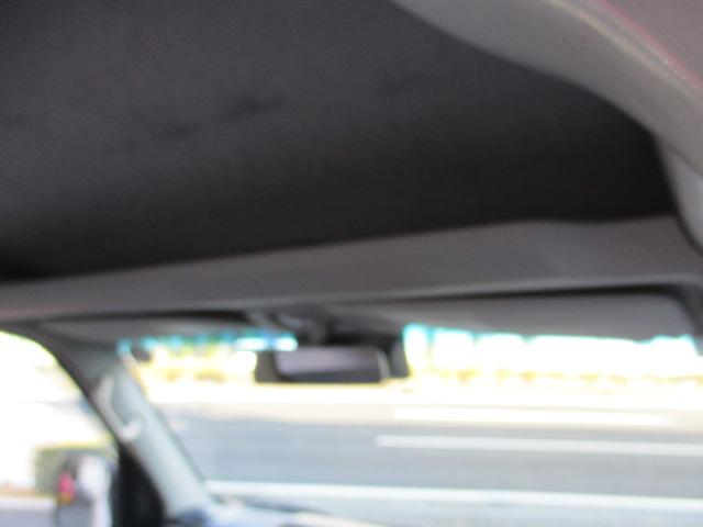 ハイゼットカーゴ スペシャルクリーンＳＡＩＩＩ　スマートアシストＩＩＩ　ハイルーフ　アイドリングストップ　４速おースマートアシストＩＩＩ　ハイルーフ　アイドリングストップ　４速オートマ車　エアコン　パワステ　ルーフキャリア　市販ナビ　バックカメラ（9枚目）