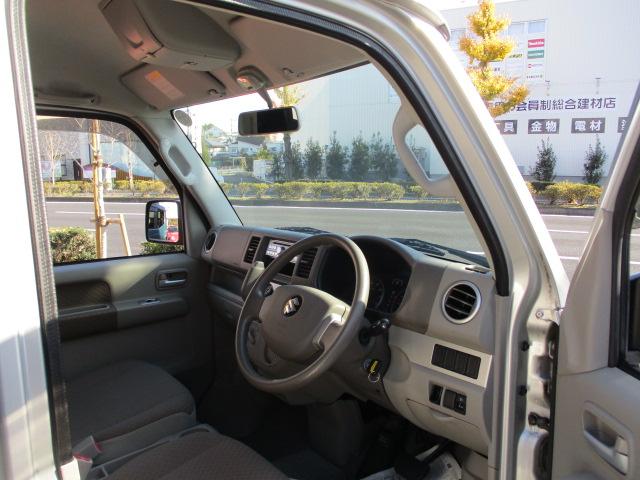 エブリイワゴン 　６６０ウィズ　福祉車両　車いす移動車　車いす電動固定式　リヤシート付き　折畳みアルミスロープ　リヤヒーター付き　オートマ車　エアコン　パワステ　パワーウィンドウ　キーレスキー（12枚目）