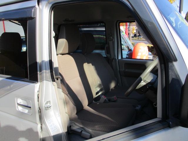 エブリイワゴン 　６６０ウィズ　福祉車両　車いす移動車　車いす電動固定式　リヤシート付き　折畳みアルミスロープ　リヤヒーター付き　オートマ車　エアコン　パワステ　パワーウィンドウ　キーレスキー（13枚目）