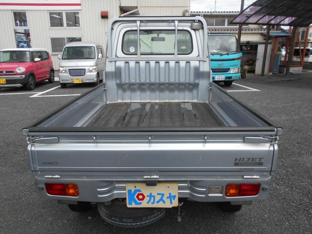 ハイゼットトラック ＥＸＴ　４ＷＤ　フロア５速　エアコン　パワステ　パワーウィンドウ　集中ドアロック　社外アルミ　スタッドレスタイヤ　作業灯　タイミングチェーン方式　ワンオーナー　軽自動車（8枚目）