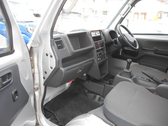 キャリイトラック ＫＸ　フロア５速　Ｆｕｌｌ装備　フォグランプ　作業灯　キーレス　ＣＤチューナー　メッキグリル　ボディ同色ドアミラー・アウターハンドル　ワンオーナー　軽自動車（14枚目）