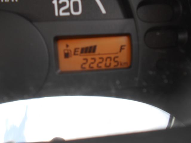 キャリイトラック ＫＸ　フロア５速　Ｆｕｌｌ装備　フォグランプ　作業灯　キーレス　ＣＤチューナー　メッキグリル　ボディ同色ドアミラー・アウターハンドル　ワンオーナー　軽自動車（18枚目）