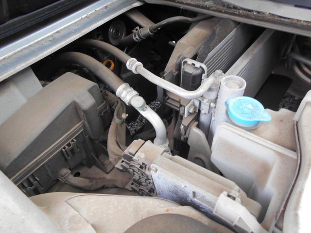 キャリイトラック ＫＸ　フロア５速　Ｆｕｌｌ装備　フォグランプ　作業灯　キーレス　ＣＤチューナー　メッキグリル　ボディ同色ドアミラー・アウターハンドル　ワンオーナー　軽自動車（21枚目）