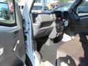 Goo鑑定とは、あなたに代わってプロの鑑定師が中古車の車両状態を鑑定するサービスです。第三者機関のプロの鑑定師によりチェックを行い、公正にグレードを定めます。