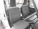 ＫＸ　フロア５速　Ｆｕｌｌ装備　フォグランプ　作業灯　キーレス　ＣＤチューナー　メッキグリル　ボディ同色ドアミラー・アウターハンドル　ワンオーナー　軽自動車（11枚目）