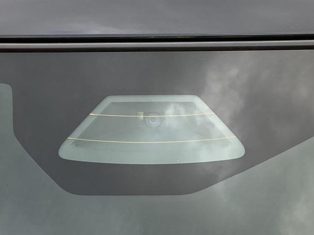 スペーシア ギア　ＨＹＢＲＩＤ　ＸＺ　メーカーオプション９インチナビ　全方位カメラ　両側パワースライドドア　デュアルセンサーブレーキサポート　スズキコネクトアダプティブクルーズコントロールヘッドアップディスプレイハンドルヒーター（6枚目）