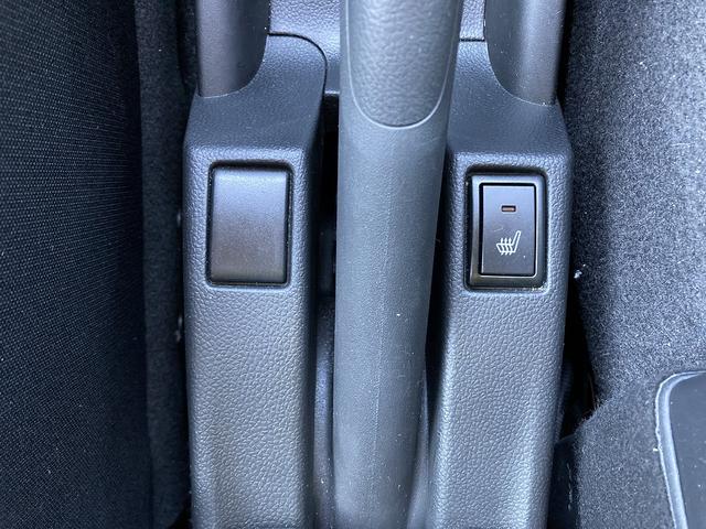 �^�]�ȃN�b�V�������ɓd�M���R�C����������A�X�C�b�`������΍��Ȃ�������g�߂Ă���܂����������ɕ֗��ȑ��u���W���ŕt���Ă��܂��I