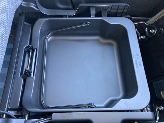 ワゴンＲスマイル ＨＹＢＲＩＤＸ３型メーカーオプション９インチナビ全方位カメラ　スズキセーフティーサポートスズキコネクトＬＥＤフロントヘッドライトＬＥＤフロントフォグランプＬＥＤ再度ターンランプ付きドアミラー後席両側パワースライドドア電動パーキングブレーキ（29枚目）