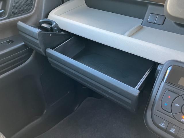 スペーシア ＨＹＢＲＩＤ　Ｇ　オートライト　衝突被害軽減システム　衝突被害軽減システム　オートライトシステム　オートエアコン　６エアバッグ　キーレスプッシュスタートシステム　ＬＥＤヘッドランプ　マイルドハイブリッド　盗難抑止システム　ステアリングオーディオスイッチ（20枚目）