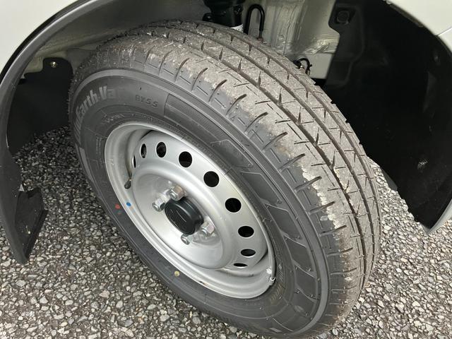 エブリイ ＰＡリミテッド　６型　オートライト　衝突被害軽減システム　アイドリングストップ（25枚目）