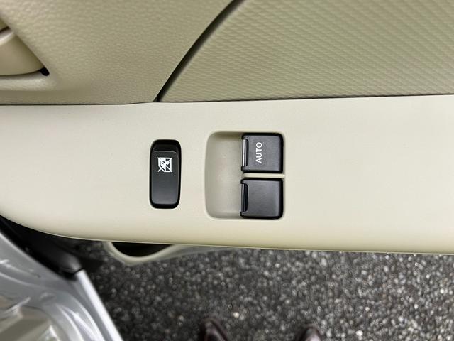 エブリイ ＰＡリミテッド　６型　オートライト　衝突被害軽減システム　アイドリングストップ（32枚目）