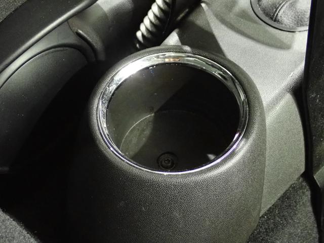 ＭＩＮＩ クーパーＳ　ハーフレザー　ＥＴＣ　スポーツシート　ＤＳＣ　パドルシフト　プロジェクターＨＩＤヘッドライト　ターボ車（32枚目）