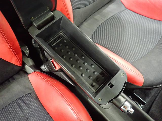 ＭＩＮＩ クーパーＳ　ハーフレザー　ＥＴＣ　スポーツシート　ＤＳＣ　パドルシフト　プロジェクターＨＩＤヘッドライト　ターボ車（38枚目）