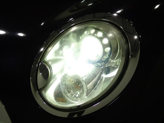 ＭＩＮＩ クーパーＳ　ＥＴＣ！！スポーツシート　ＤＳＣ　チェッカーミラーカバー　プロジェクターＨＩＤヘッドライト　ターボ車（3枚目）