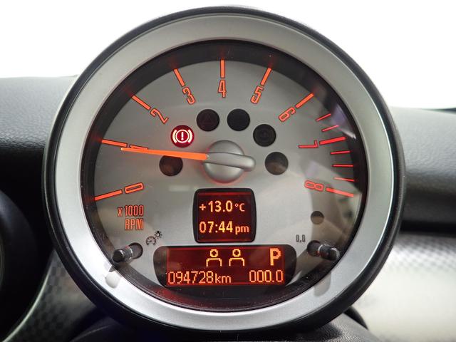 ＭＩＮＩ クーパーＳ　ＥＴＣ！！スポーツシート　ＤＳＣ　チェッカーミラーカバー　プロジェクターＨＩＤヘッドライト　ターボ車（48枚目）