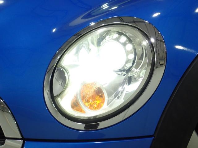 ＭＩＮＩ クーパーＳ　６ＭＴ車　社外マフラー　プロジェクターＨＩＤヘッドライト（4枚目）