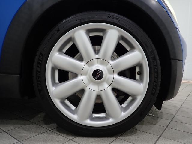 ＭＩＮＩ クーパーＳ　６ＭＴ車　社外マフラー　プロジェクターＨＩＤヘッドライト（8枚目）